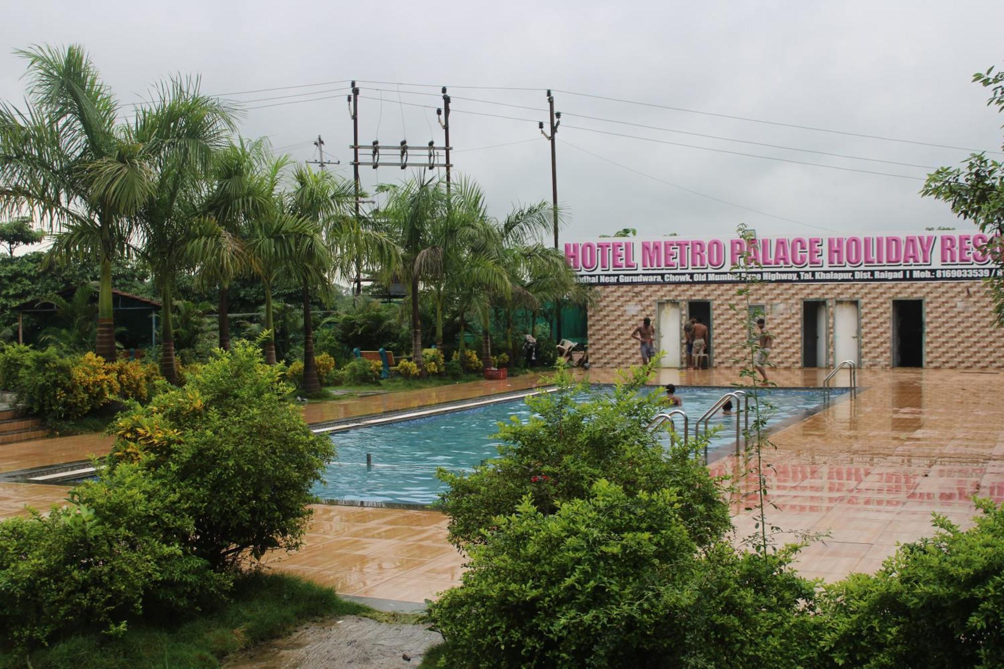 Hotel Metro Palace Resort Karjat Bagian luar foto